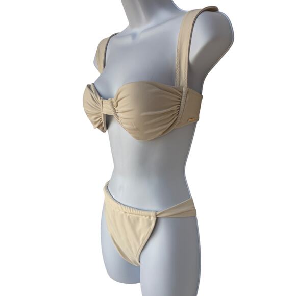 Strawberry Milk Mob "Dolce far Niente" Bikini Set with size M Top, size L Bottom - Picture 3 of 12